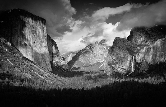 TheFIX 025: Black & White Photos in Lightroom with John G Moore