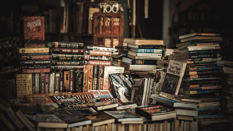 Photo Critique 125 – Books & Pages
